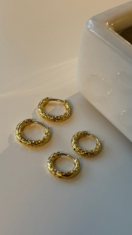 Set di orecchini martellati